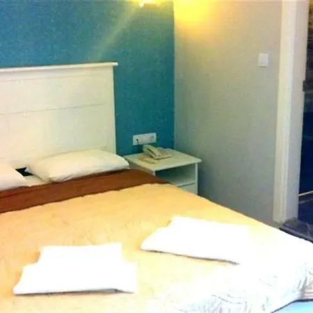 Hotel Corner Boutique 3*