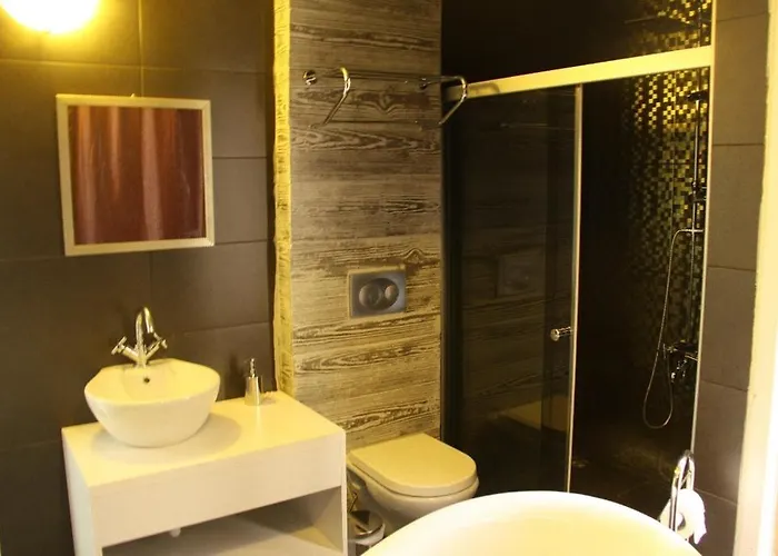 Corner Boutique Hotel 3*