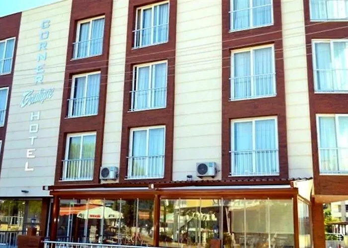 Corner Boutique Hotel 3*
