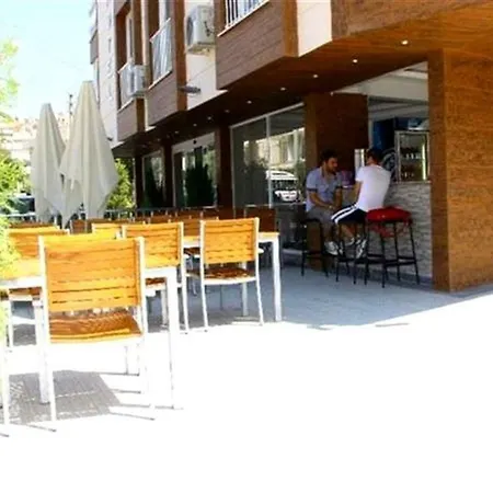 Corner Boutique Hotell 3*