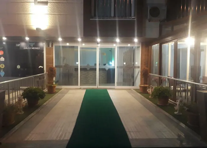 Corner Boutique 디딤